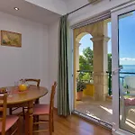Apartament Ela *